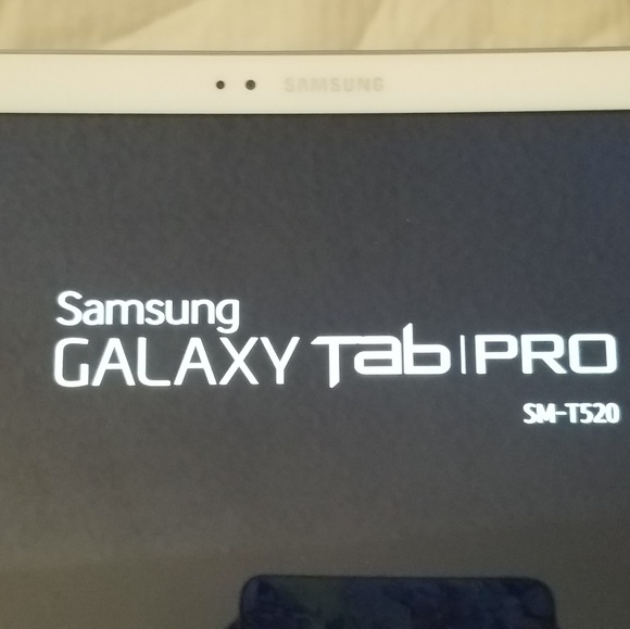 Galaxy Tab Pro SM-T520 - Picture 1 of 4